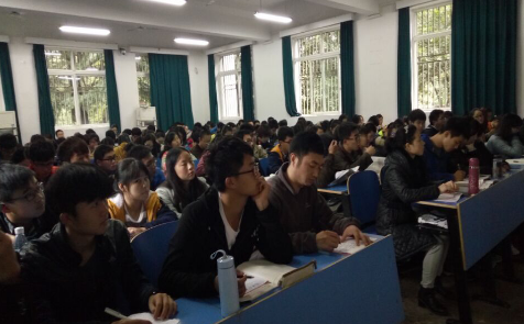【党课第三讲】太阳成集团的官方网站党委书记侯志军教授为太阳成集团的官方网站分党校授课 【党课第三讲】太阳成集团的官方网站党委书记侯志军教授为太阳成集团的官方网站分党校授课