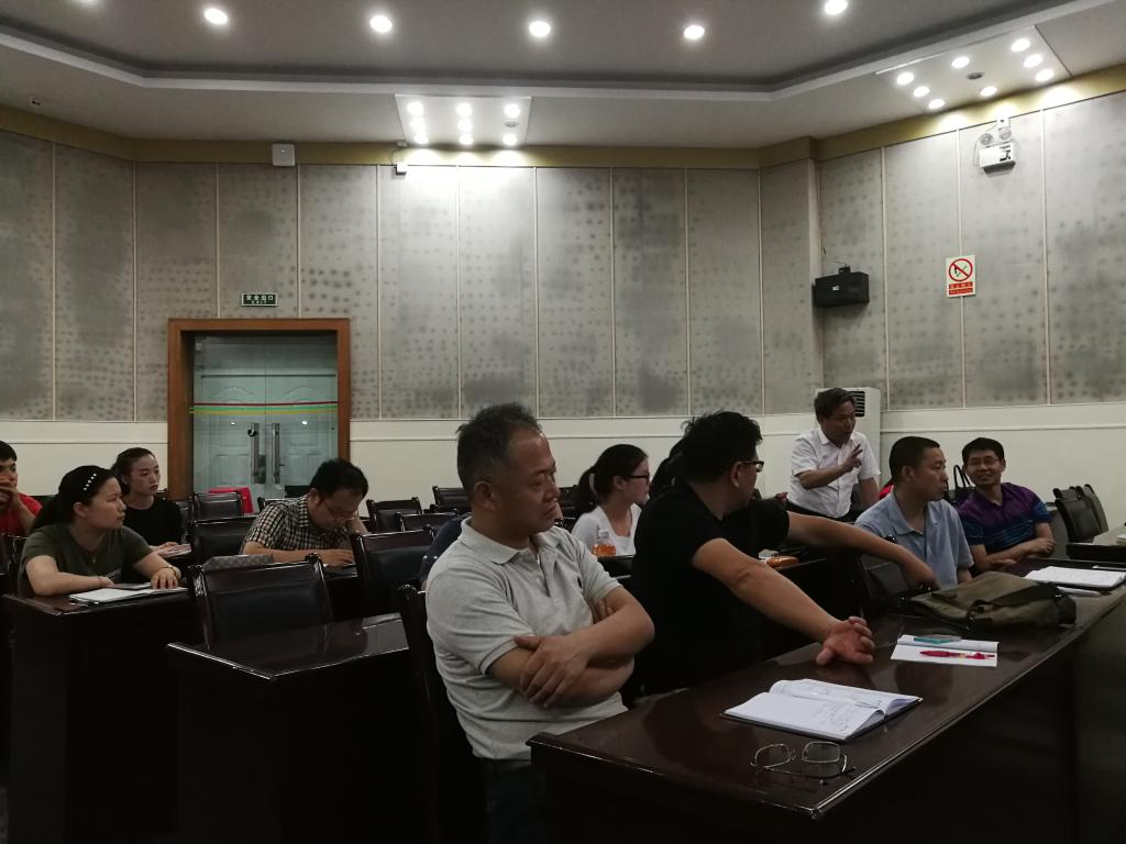 陈大文教授做客太阳成集团的官方网站“名家讲坛”暨“思想道德修养与法律基础”集体备课会 陈大文教授做客太阳成集团的官方网站“名家讲坛”暨“思想道德修养与法律基础”集体备课会