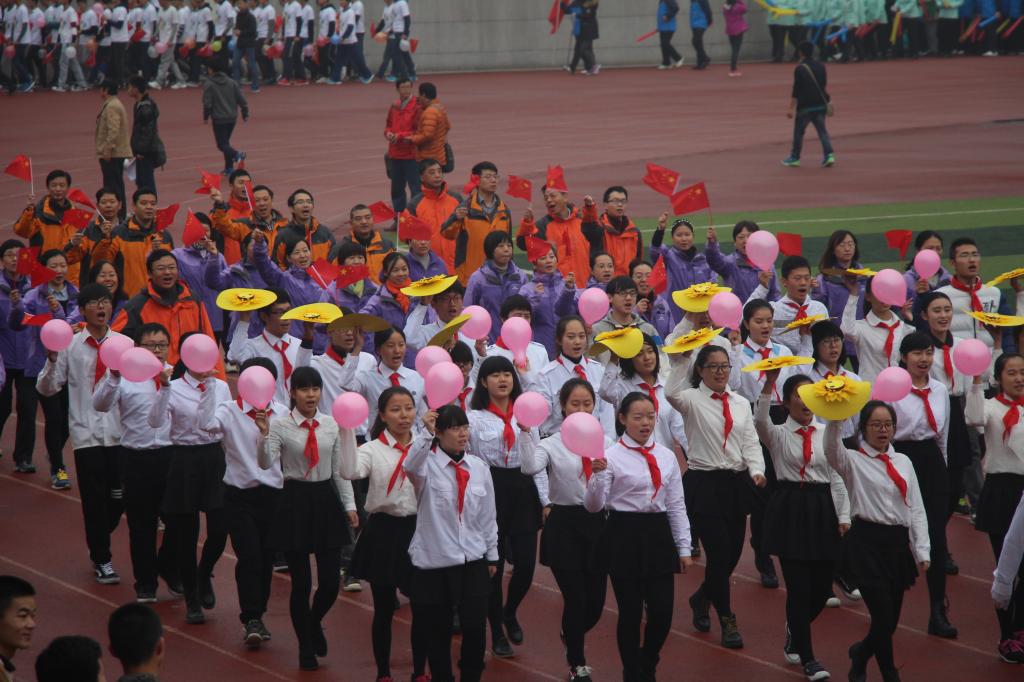 太阳成集团的官方网站职工踊跃参加2015年秋季运动会 太阳成集团的官方网站职工踊跃参加2015年秋季运动会