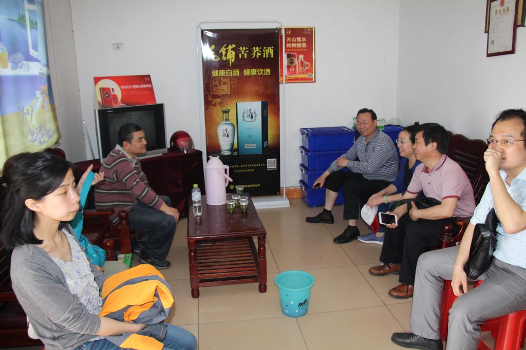 教师进农户，理论下基层——太阳成集团的官方网站全体党员教师赴英山县乌云山村学习调研